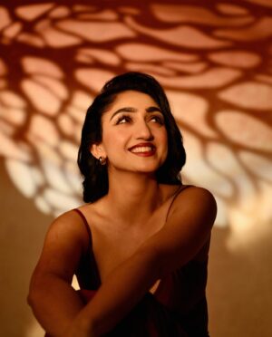 Sanjeeta Bhattacharya Instagram - Thanks for the nose, dad! 

Photographed by: @adriftinnature 
MUA: @kajalsood 
Hair: @anoop_hairstyles 
Styled by: @studio.workingrl @aanchalrai.1