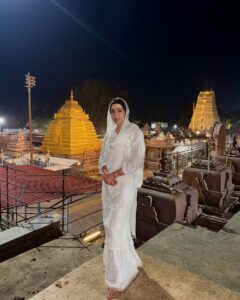Actress Sara Ali Khan HD Photos and Wallpapers February 2025
