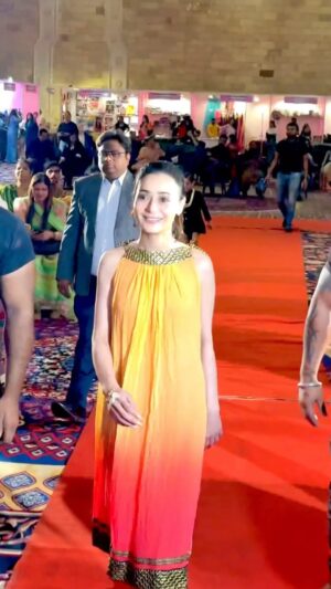 Sara Khan Instagram - Dehli ❤️