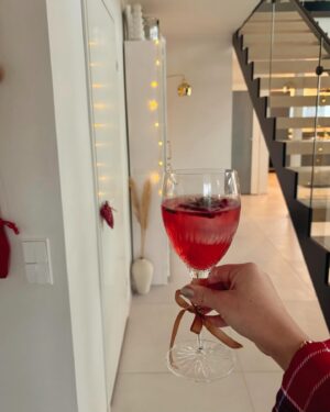 Sara Parikka Instagram - IHANAA JOULUA ❣️❤️