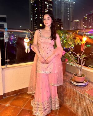 Sara Tendulkar Instagram - ✨💖