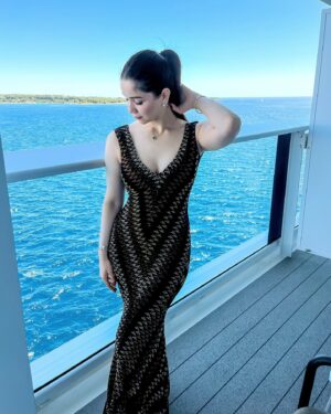 Sara Tendulkar Instagram - 🍦🌞🌊🛳️🩵