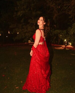 Sara Tendulkar Instagram - मेला Rouge💃🏻🎡🎠✨

Wearing @nitikagujralofficial
Jewellery @tyaanijewellery 
📸 @portraitpundit 

Styled by @ekalakhani
Style Team @itsfatimabaluch @arzoonagraik @deepikatiwarii