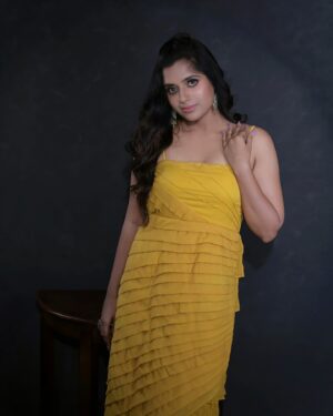 Sathya Devarajan Instagram - Last one from the series ✨️🦋✨️
.
.
.
.
#sathyadevarajan #tamilactress #trending #photoshoot #kollywood #tamilponnu #heroines