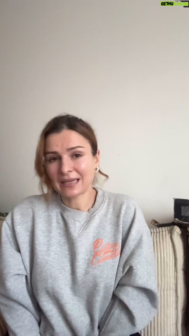 Sawsan Arsheed - 45.4K Likes - بكرا رح تكون القعدة بتشبه القعدة ببيوتنا عازمتكون الجمعة ١٠ الشهر الساعة ٨:٠٠ بتوقيت دمشق #سوريا_حرة #سوريا_لكل_السوريين ##سوريا_العظيمة