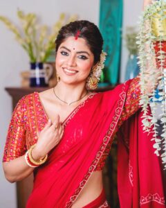 Actress Sayantani Ghosh HD Photos and Wallpapers October 2024