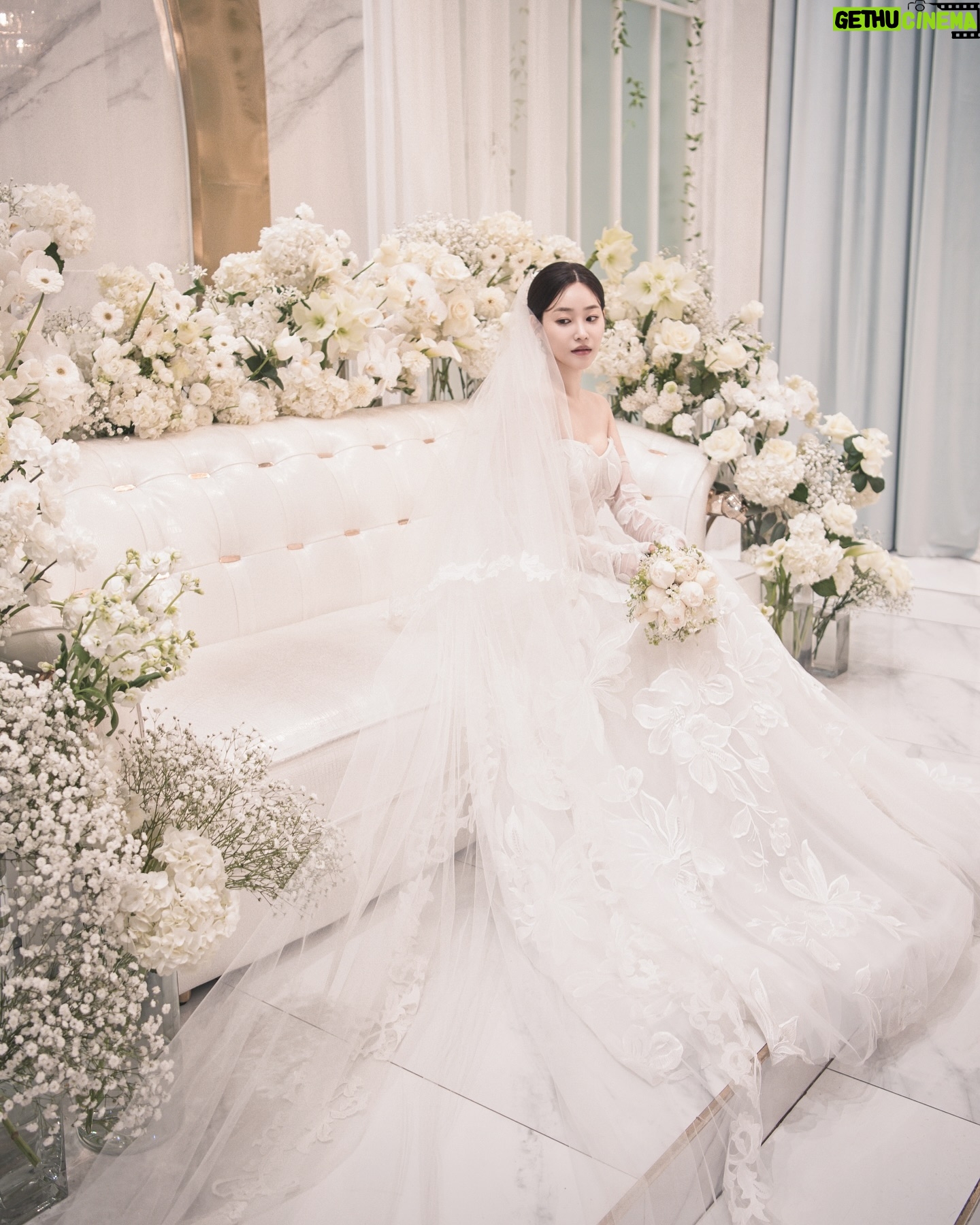 Seo Yu-na - 21.2K Likes - _ 20240218 잊지 못할 그날의 선물 , 💍🤍
@ohjoongseok_wedding