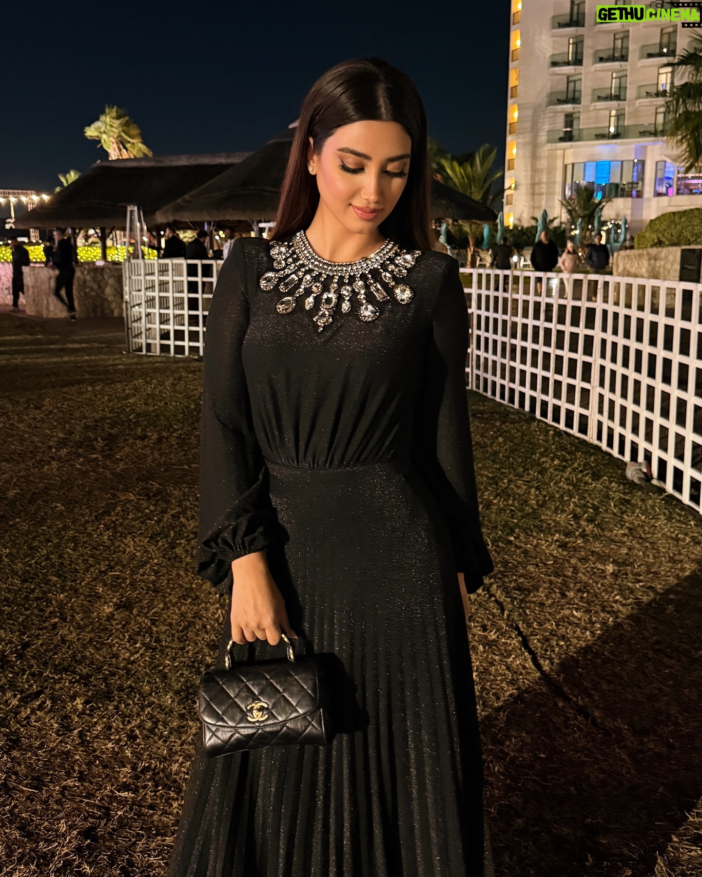 Shahad Hasan - 76.9K Likes - من نتفق نلبس نفس اللون ♠️♠️