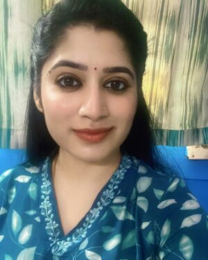 Shambhavy gurumoorthy Instagram - Blue  vibes  only 🩵

#samandprasi #instagood #instalike #instamood #positivity #postivevibes #happy #birthdaymonth #photooftheday #photo #selfie #happy #me #selflove #selfies #work #workday