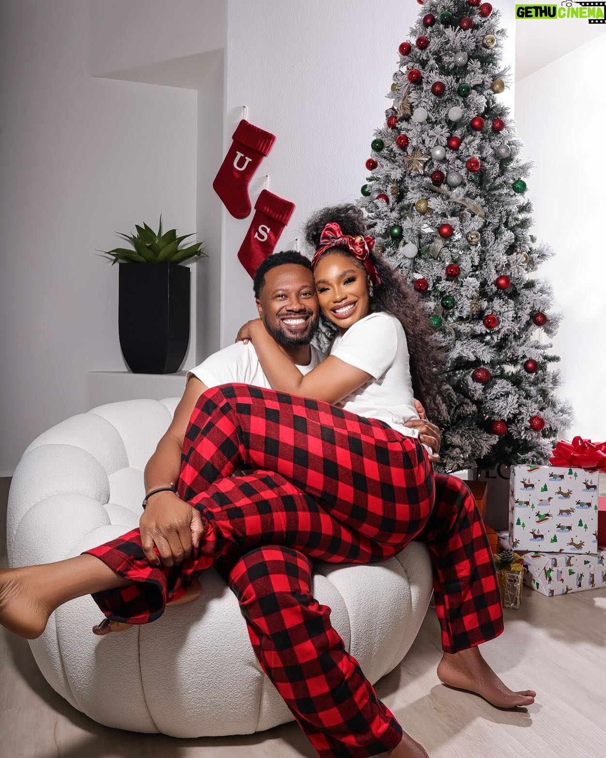 Sharon Ooja - 421.5K Likes - Happy birthday Jesus 😍😍 you are love !! And your birth ,has given us all the security we need🥰🥰… from Your love ,I now have this love that has changed me forever 😍😍😍 … 🥰 merry Christmas from the Nwokes ❤️
Ps I couldn’t wait to do matching pyjamas pictures 🤣🤣😍😍thank God for little joys like this 😍🥰💃🏽💃🏽💃🏽