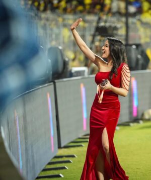 Shefali Bagga Instagram - Hi 👋 from your host for the opening ceremony of TATA IPL 2024 
#ipl #ipl2024 #csk #rcb #cskvrcb #thala #dhoni #kohli #virat #chennai #shefalibagga