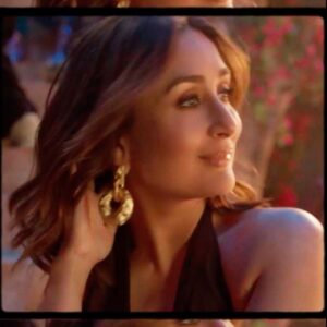 Shereen Sikka Instagram - Styled @kareenakapoorkhan for one of the coolest campaigns this year! @tirabeauty 🤎
Styled with @rheakapoor @sanyakapoor 
Style assistant @romamaityy @stylebyvanshika 
#tirabeauty #kareenakapoorkhan