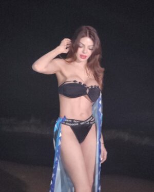 Sherlyn Chopra Instagram - It’s a beautiful life!!! 💘 #aboutlastnight #goa #happynewyear #pause #reflect #embrace