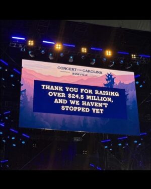 Sheryl Crow Instagram - It’s amazing what happens when people come together to help their neighbors. Over $24.5 million raised to help the Carolina region recovering from Hurricane Helene at the @concertforcarolina. 💙💙💙
 
Thank you @ericchurchmusic and @lukecombs for including me in your angelic mission to lift of the people of the Carolinas! What a night! Angels everywhere!