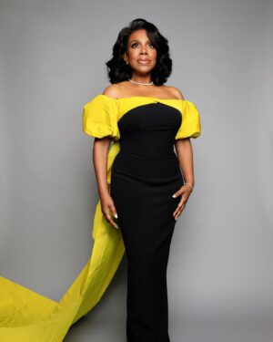 Sheryl Lee Ralph Instagram - New Year, New Looks darling! Here are some of my favorite outfits from 2024 all styled by my fabulously talented daughter @ivycoco23. 

📸: @raulromo @iamjamesanthony @eastonschirra