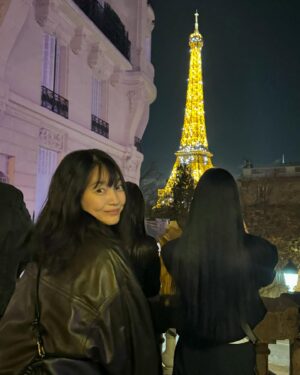 Shin Min-a Instagram - Paris 🇫🇷🤎