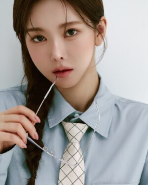 Shin Sae-rom Instagram - 즐거운 설연휴 되세요 🫶