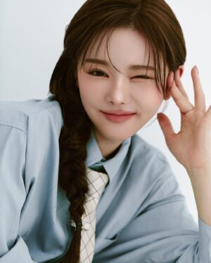 Shin Sae-rom Instagram - 즐거운 설연휴 되세요 🫶
