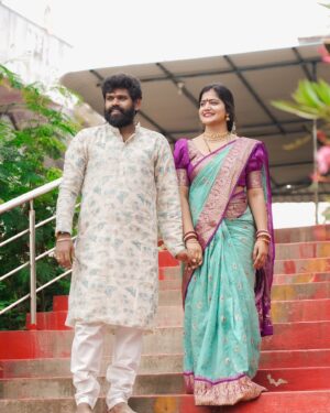 Shiva Jyothi Instagram - కొత్త సంవత్సరం శుభాకాంక్షలు అందరికి 2025 🤩🤩

couple outfits by @southtraditionalsarees ❤️

pics @thehashtag_photography 💕

#newpost #instagram #instagood #newyear #celebration #wshingyouonlythebest #2025 #postivevibes