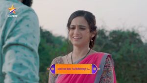 Shivani Baokar Instagram - सत्याला समजणार त्याच्या आणि मीराच्या नात्याचं महत्व... 

‘साधी माणसं’ 
16 डिसेंबरपासून नव्या वेळेत... 
सोम-शनि दु. 1:00 वा. Star प्रवाहवर...
#SadhiMansa #StarPravah