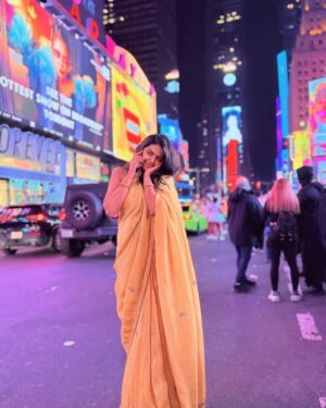 Shivani Rajashekar Instagram - #tbt Diwali at Times Square 🎇
