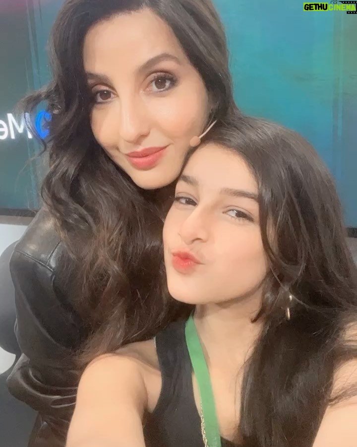 Shivika Rishi - 19.2K Likes - Epic day! Thankyou🫶 @metaindia & @amazonminitv for this Exclusive event with @remodsouza sir & @norafatehi ma’am …It’s all about wonderful memories at the end of the day
#bornoninstagram #myminireel #minireelmegafeel #hiphopindiaonamazonminitv #instagram #norafatehi #viralvideos #exploremore @viralbhayani