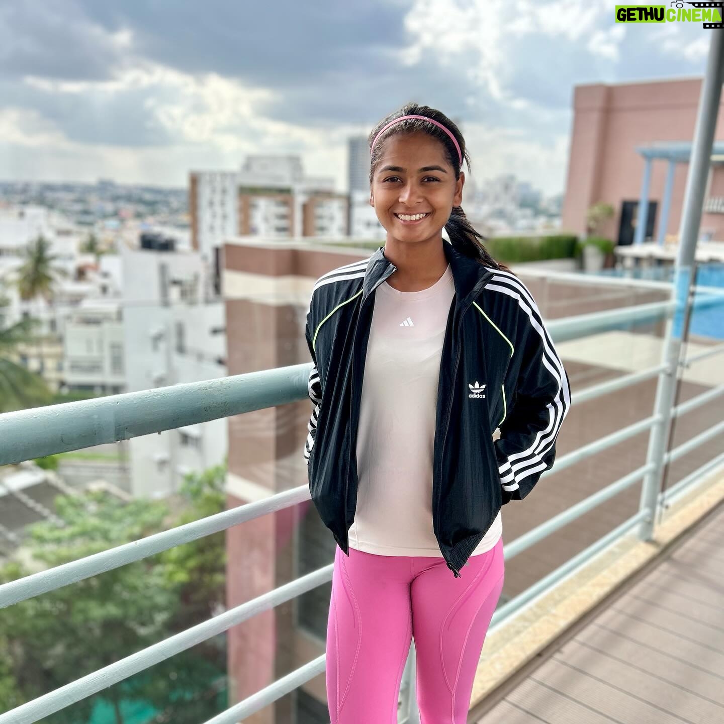 Shreyanka Patil - 1.2 Million Likes - Proper Bengaluru weather makes a proper Bengaluru girl very happy ! 😊