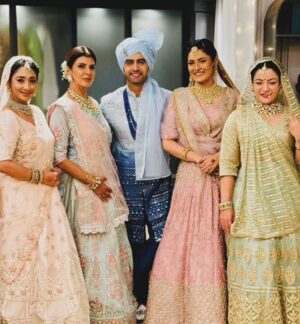 Shruti Rawat Instagram - #armankishaadi #weddinglook
#yehrishtakyakehlatahai4 #yehrishtakyakehlatahai #yrkkh #yrkkjfamily 

Keep watching #yehrishtakyakehlatahai
Mon to sun 9.30 pm . 

Photo credit to one and only one our Armaan @rohitpurohit08