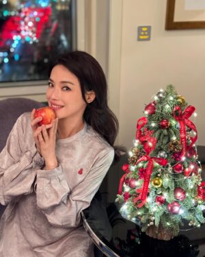 Shu Qi Instagram - 平安夜快樂🎉