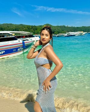 Shubhna Agarwal Instagram - Where I belong 🐟🪸🌊
.
. 
Wearing @tizzi.official