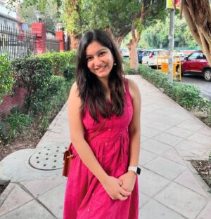 Shweta Arora Instagram - I overcame this insecurity in 2024 🌺

Mujhe na itni zada dressing sense nahi thi, so whenever I saw others carrying themselves well at events, mujhe thoda self doubt hota tha..

Then someone shared a few IG channels jinse kaafi inspiration mili (@thepearshapedstylist being my favourite).. That really helped understand ki kaise styling karte hain..

It’s just a start but I’m happy with the progress and most importantly mera confidence barh raha hai..

Meine ek cheez seekhi is experience se - mushkil kuch nahi hota, sahi raasta aur thodi si himmat chahiye hoti hai bas.. I’m grateful ki life ne ye insecurity ko face karne ke liye raasta aur himmat dono hi de diye 🌸

#SoulfulSunday