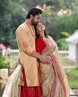Shweta Bhattacharya Instagram - SWRU(Sweta Rubel)❤️
Makeup @withlovesuranjan 
Photographer @arindumbhattacharjee 
Styled by @rudra_saha_official 
Wardrobe @biki_couture
