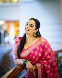Actress Shweta Menon HD Photos and Wallpapers December 2024