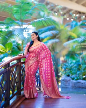 Shweta Menon Instagram - Camera : @sarath_photoartist 
Stylist : @tharunya_vk 
MUA : @amal_ajithkumar
Wardrobe: @andloo_sarees 
Accessoires: @crafteria_divyas