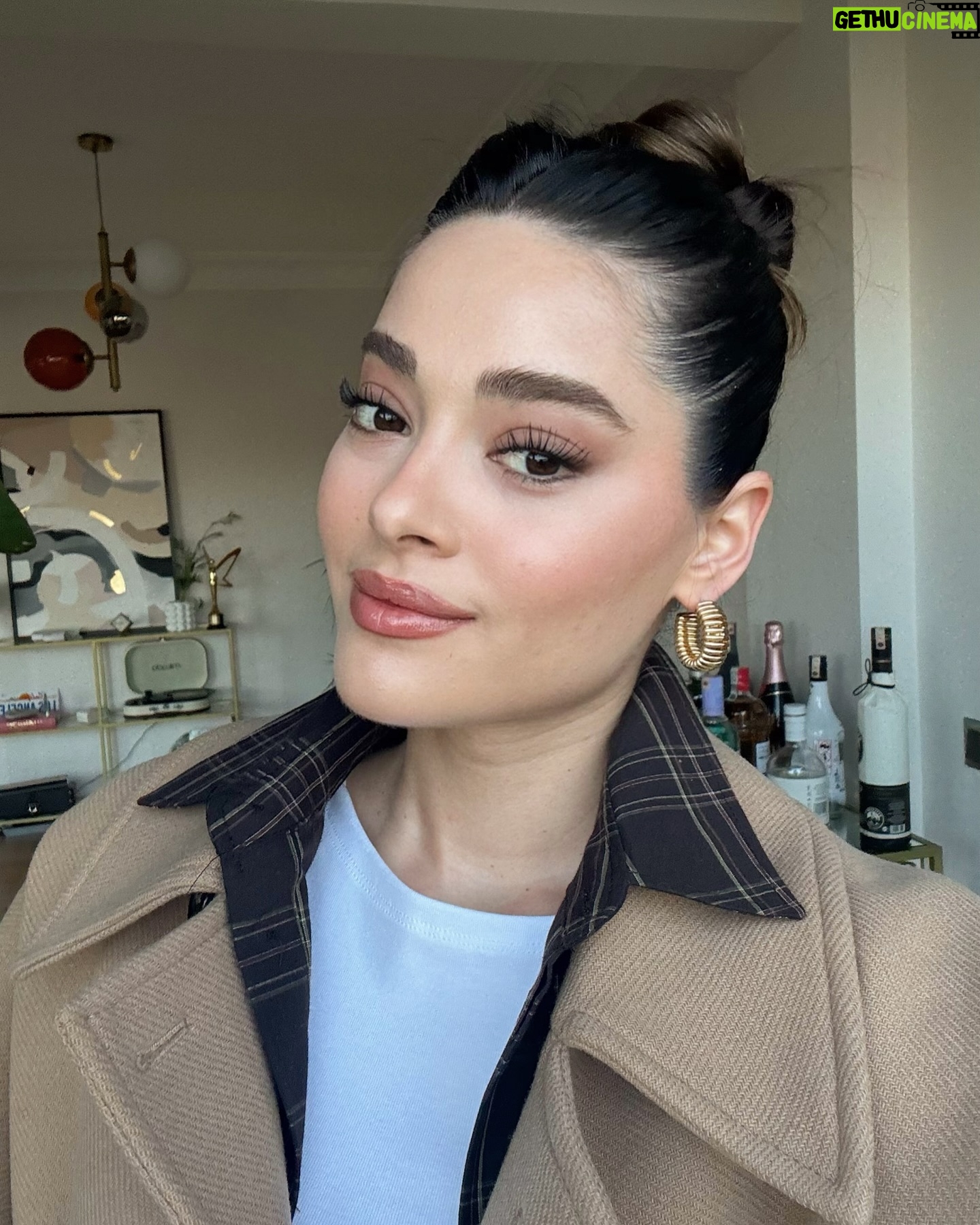 Simay Barlas - 261.6K Likes - πΈπ€πβ¨