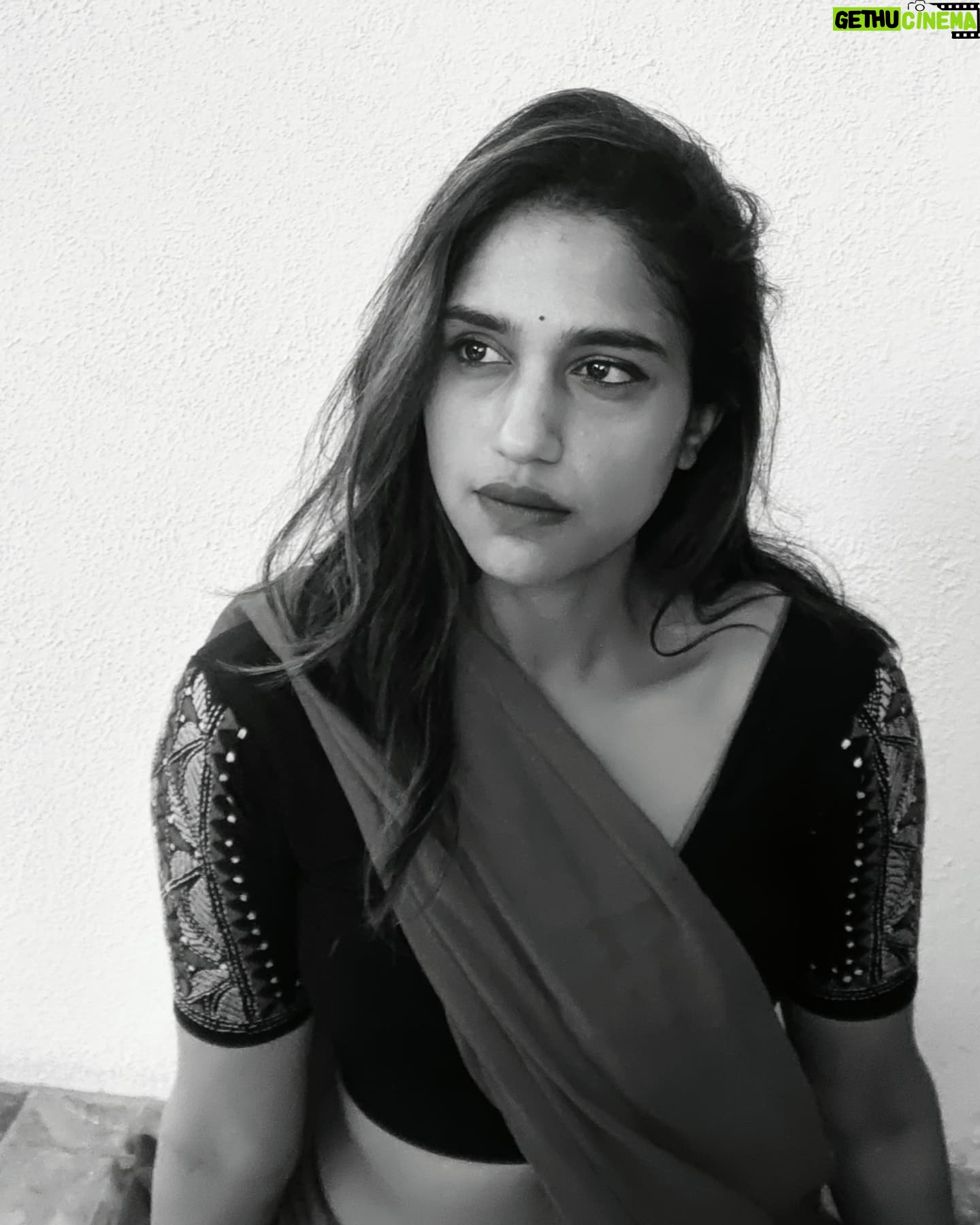 Siri Ravikumar - 3.3K Likes - ಹೀಗಿತ್ತು ಹಬ್ಬ:) Lots of food and lot of Shuri time. Hope you all had a good one! Happy Dasara:) May you all find the strength to shun the evil within you! ❤️