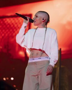 Actress Skylar Grey HD Photos and Wallpapers February 2025