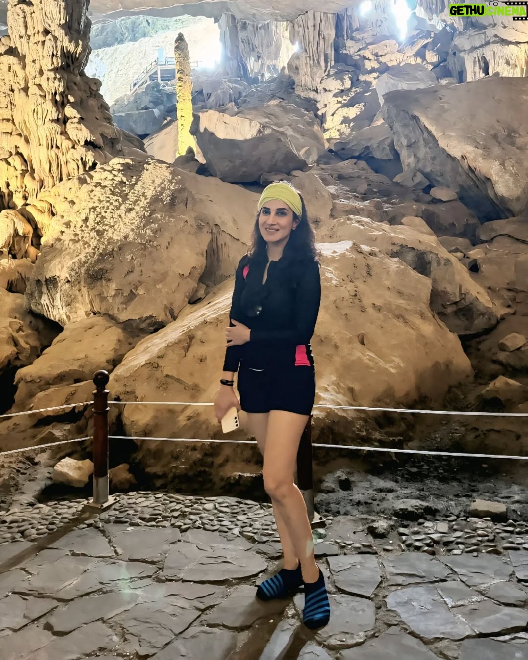 Smita Gondkar - 5.4K Likes - Wondering through Caves!!
Such a wonderful and unbelievable experience to escape through the Caves.ā°ļøš
.
.
.
#smitagondkar #smittens #traveling #HalongBay #travel #Vietnam #Caves #TravelDiaries #VietnamAdventures #trending #explorepage