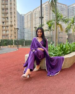 Actress Sonal Vengurlekar HD Photos and Wallpapers November 2024