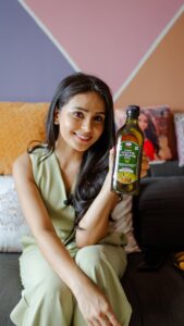 Actress Sonal Vengurlekar HD Photos and Wallpapers January 2025