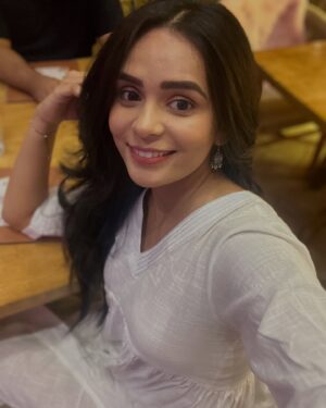 Sonal Vengurlekar Instagram - Happy happy new year 🦢