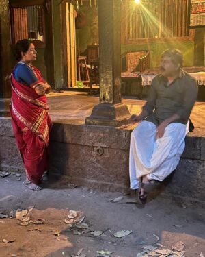 Sonali Kulkarni Instagram - तुमच्या विलक्षण प्रतिसादानं , कौतुकानं.. मला भरूनच आलं आहे..!!! 

What an incredible ride it has been🌟
Manvat Murders has been receiving so much love, and we owe it all to YOU.. Your praises , huge response and the amazing TRP has blown us away ♥️🔥 

Here’s a look at what went on behind the camera to make this dream come true. Thank you for making Manvat Murders a huge success! 💥💥💥

#manvatmurders #sonyliv