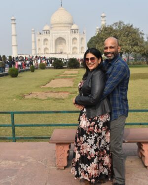 Sonali Kulkarni Instagram - ✨
It’s been 31 years since I saw Tajmahal for the the first time.. Now just by reversing the numbers , I saw it all over again through my dear, innocent princess’s point of view..
It’s so overwhelming..
Simply breathtaking..
Kudos ♥️ 
#tajmahal