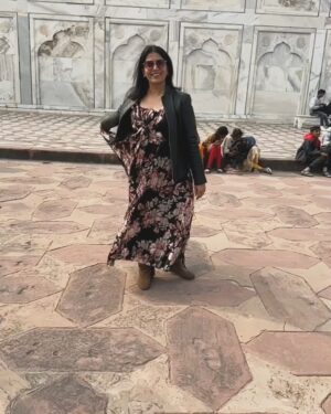 Sonali Kulkarni Instagram - ✨
It’s been 31 years since I saw Tajmahal for the the first time.. Now just by reversing the numbers , I saw it all over again through my dear, innocent princess’s point of view..
It’s so overwhelming..
Simply breathtaking..
Kudos ♥️ 
#tajmahal