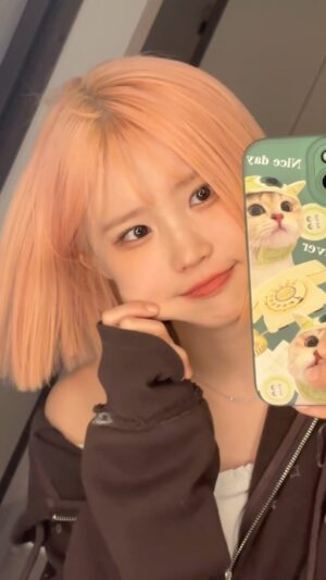 Song Hayoung Instagram - 단발했어💇♀️