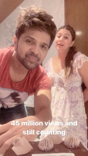 Sonia Kapur Instagram - Terii umeed #reels ,  love this song of yours my super rockstar @realhimesh ❤️❤️