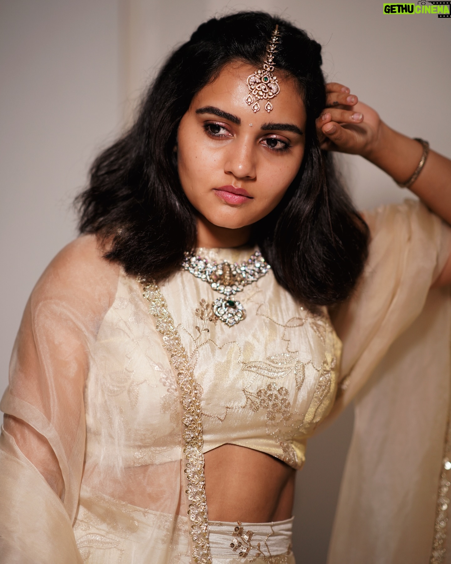 Sonia Singh - 81.1K Likes - Just glowing ✨
Dress courtesy: @shilpacouture
Jewellery: @goyazsilverjewellery
PC : @_surya_teja_9