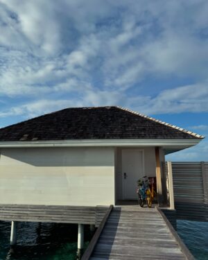 Sophie Piper Instagram - Island life 🩵 @kandima_maldives