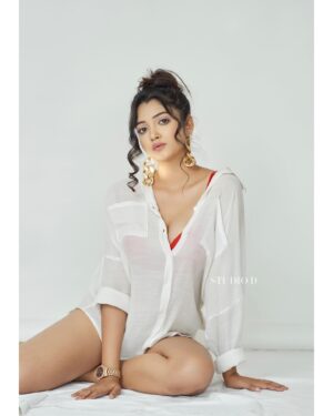 Soumi Ghosh Instagram - It’s just a way of expressing my self 🌸