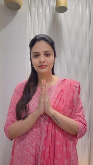 Sreemukhi Instagram - క్షమాపణలు కోరుకుంటూ… జై శ్రీ రామ్ 🙏🏻